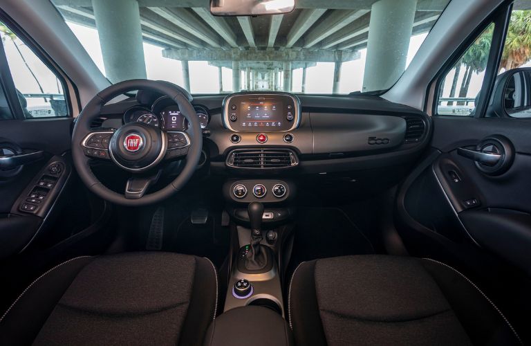 2022 Fiat 500X interior front dash